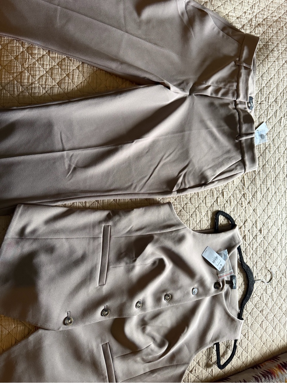 Express Women's Two-Piece Pantsuit in Light Beige